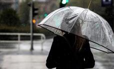 Giro del tiempo en España: lluvia, viento y oleaje ponen en riesgo a siete provincias este sábado