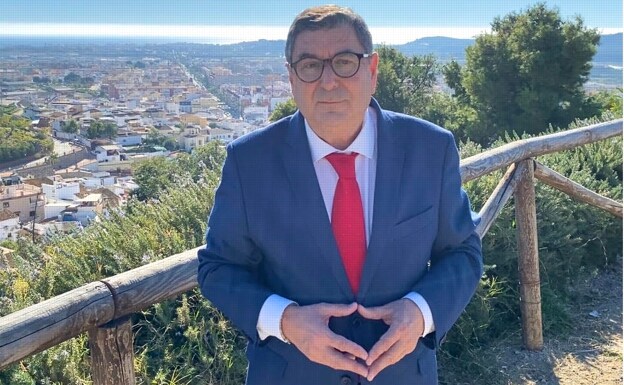 El socialista Antonio Moreno Ferrer optará a un tercer mandato al frente de la Alcaldía de Vélez-Málaga
