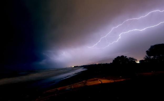 Se avecinan chubascos en Andalucía: aviso amarillo por fuertes tormentas este jueves