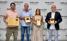 Vélez-Málaga instala 54 cajas nido para paliar la merma de aves autóctonas
