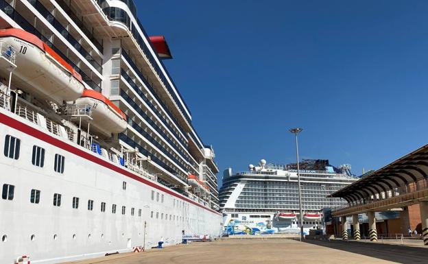 El Puerto de Málaga registrará este otoño más escalas que antes de la pandemia