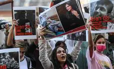 Las mujeres lideran la protesta en Irán