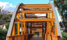 El Corredor Verde del Guadalhorce arranca con la nueva pasarela peatonal de Álora