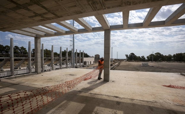 El Málaga estudia dedicar desde el comienzo los nuevos campos de La Academia al primer equipo