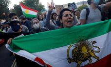 Las protestas contra el uso obligatorio del velo superan las fronteras de Irán