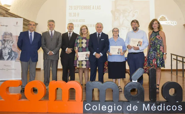 El Colegio de Médicos de Málaga entrega la segunda edición de los premios Gálvez Ginachero