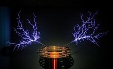El genio electrizante de un loco llamado Tesla