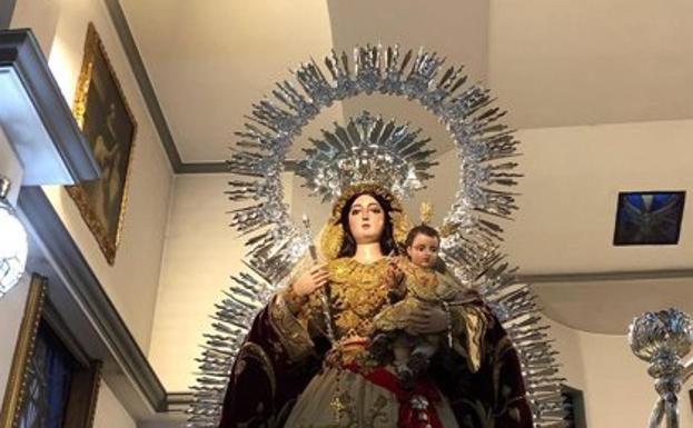 Arrojan lejía al paso de la procesión de la Virgen de Nuestra Señora del Rosario de Jaén