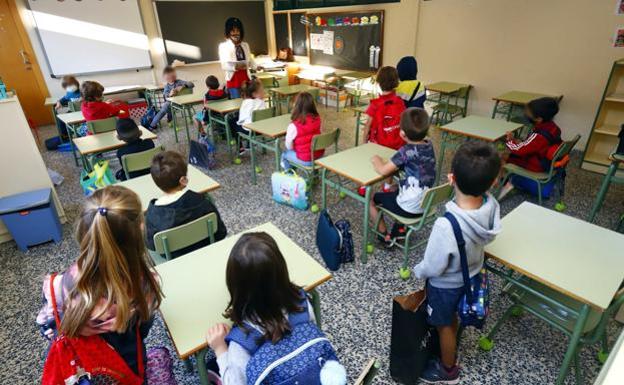 Más de 32.000 estudiantes ucranianos desplazados por la guerra están escolarizados este curso en España