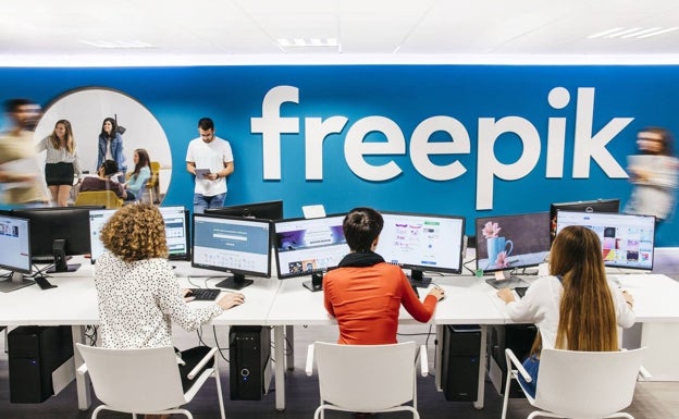 Freepik sigue de compras internacionales: adquiere la colombiana Original Mockups y la danesa Icofinder