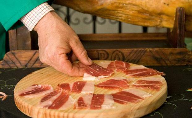 Los cuatro bares de barrio que no te puedes perder en Jaén con Soletes Repsol