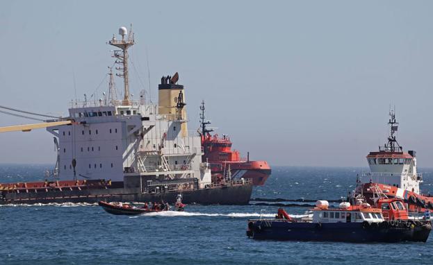 Verdemar ve un «negro futuro ambiental» con el OS35 si Gibraltar no es capaz de prever una marejada con levante