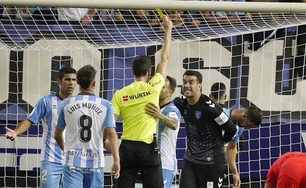 Manolo Reina, apercibido de sanción tras sólo nueve jornadas