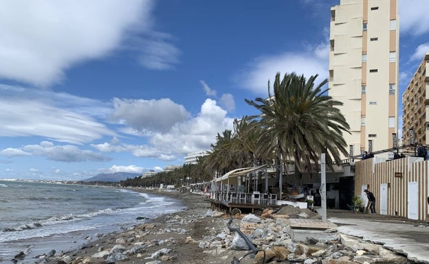 Piden una partida presupuestaria específica para los espigones de Marbella