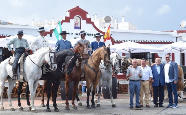 Los Caballistas, un icono en la historia de la Feria de Fuengirola más tradicional