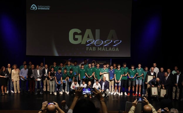 La Gala del Baloncesto Provincial premia a Saint-Supery y Folgueiras