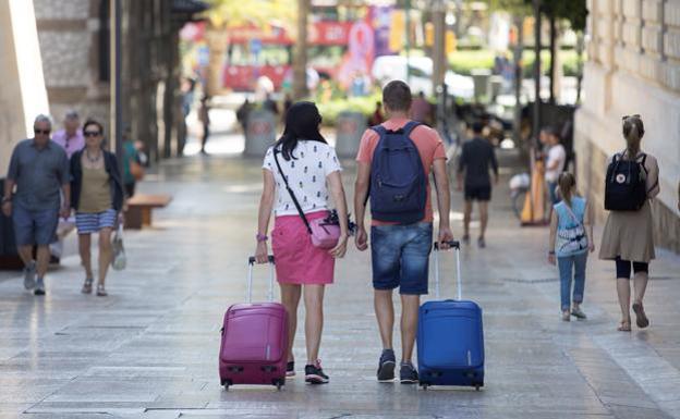 Málaga cierra la temporada alta con una subida del empleo hostelero y facturaciones similares a 2019