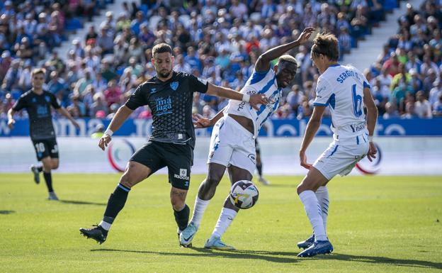 El Málaga, sin gol ni reacción, se hunde cada vez más