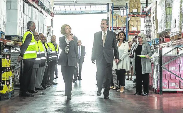 La reina Sofía se vuelca con el Banco de Alimentos de La Rioja