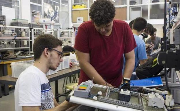 Andalucía recibe 3,6 millones de euros del Gobierno para mejorar la calidad de la FP