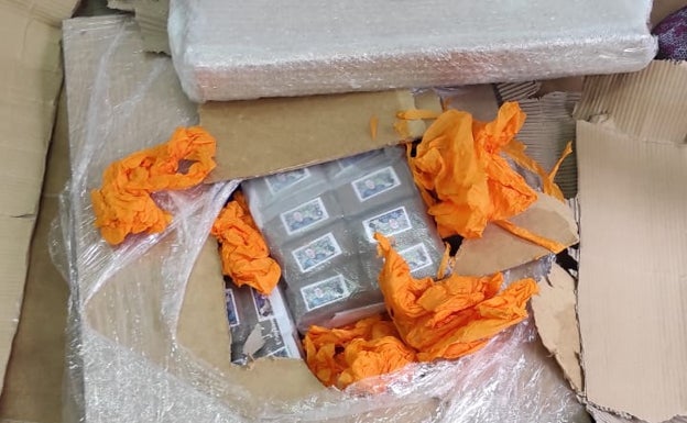 La Policía de Torremolinos intercepta un envío de hachís escondido en mesas
