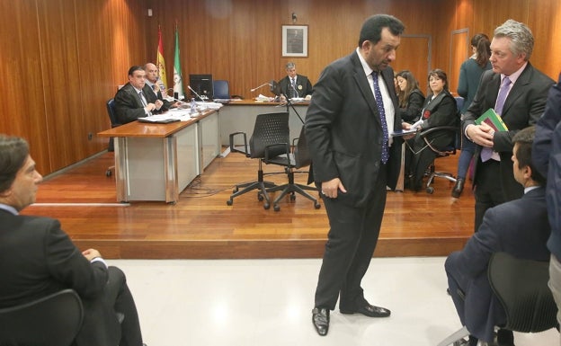 La jueza inicia ya el trámite para la detención de los Al-Thani, a la espera de la cita del lunes