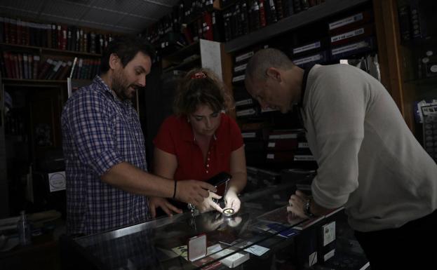 Comerciantes del Soho, indignados con los continuos cortes de luz que sufre el barrio