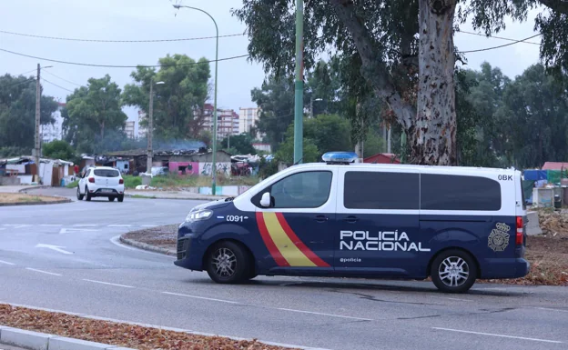 Operativo policial en la zona del tiroteo en Sevilla. 