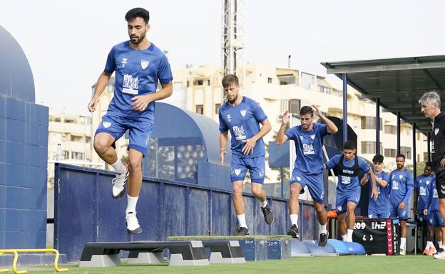 Juande y Chavarría avanzan en sus recuperaciones y Haitam recibe el alta en el Málaga