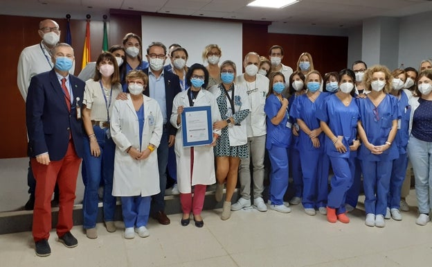 Los laboratorios del área sanitaria de la Axarquía reciben la certificación de la Agencia de Calidad de Andalucía