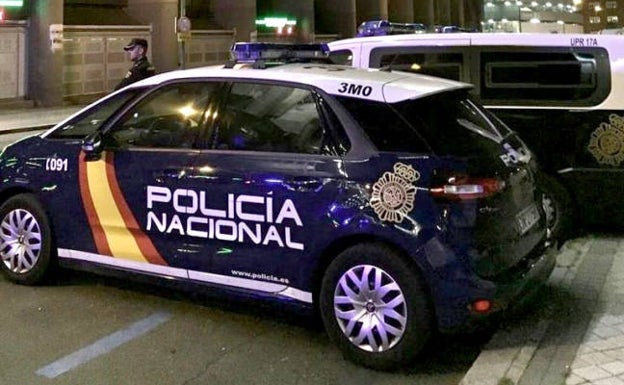 Detenidas por echar droga en las copas de dos turistas en Marbella para robarles