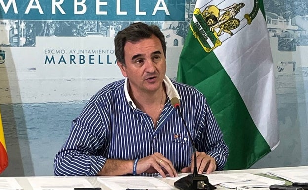 Félix Romero: «No hay ningún motivo por el que Ángeles Muñoz deje de ser la candidata en Marbella»