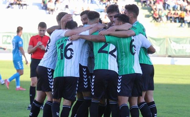 El Antequera es más líder; todos los resultados del fútbol provincial