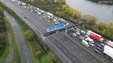 Los activistas climáticos de Stop Oil cortan por segunda vez la carretera más transitada de Londres