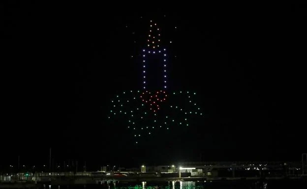 Un espectáculo con drones se une a las luces y al videomapping como atractivos de la programación de Navidad en Málaga