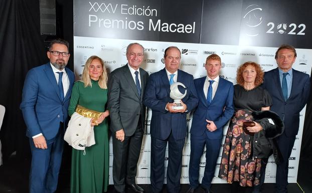 Los Reyes entregan el premio Macael a la rehabilitación de la iglesia de los Santos Mártires de Málaga