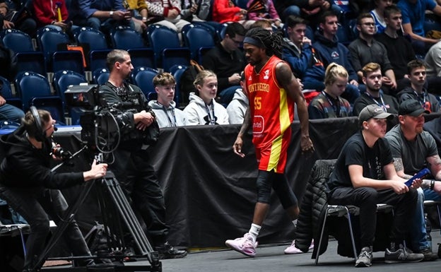 El Unicaja está pendiente de Kendrick Perry, lesionado con Montenegro