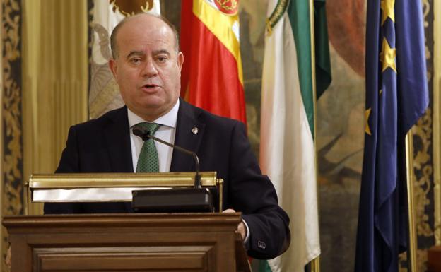 Comienza el plazo para solicitar la tarjeta para el uso gratuito de instalaciones deportivas de Antequera