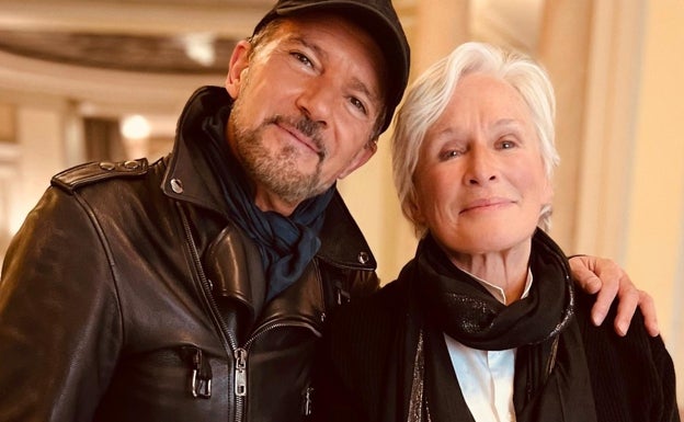 Glenn Close visita a Antonio Banderas en los ensayos de su nuevo musical en Madrid