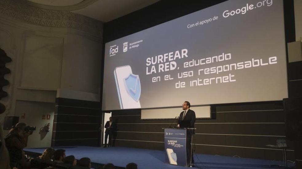 La Fundación FAD Juventud y Google.org premia a nueve colegios de Málaga por su participación en 'Surfear la red'