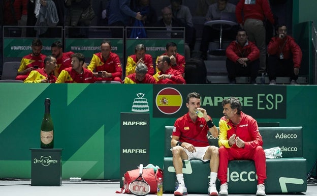 El equipo español de Copa Davis se entrena este viernes en el Carpena