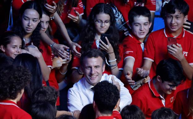 Macron pide «no politizar en deporte» antes del Mundial