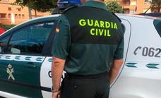 Recuperan nueve móviles robados de una furgoneta de reparto en Cártama