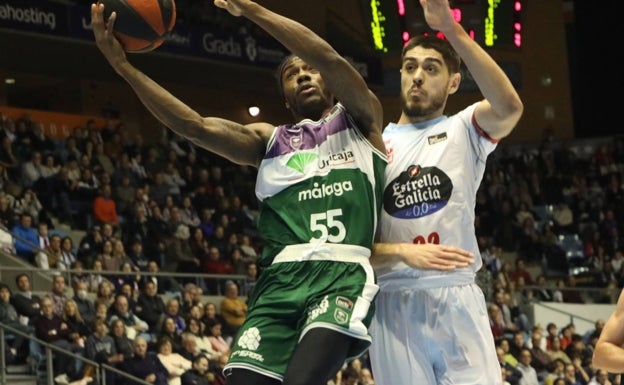 Vídeo: Resumen de la victoria del Unicaja en la pista del Obradoiro