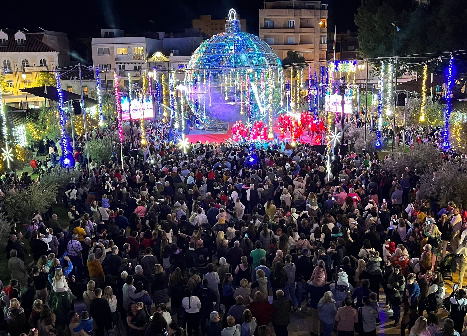 Fuengirola, la primera en dar la bienvenida a la Navidad