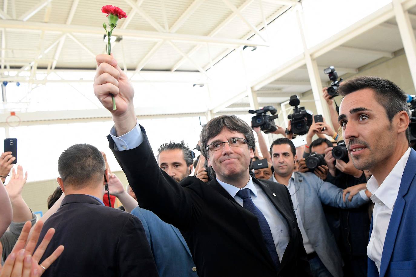 La Eurocámara declara que permitió a Puigdemont ocupar su escaño «probablemente de manera ilegal»