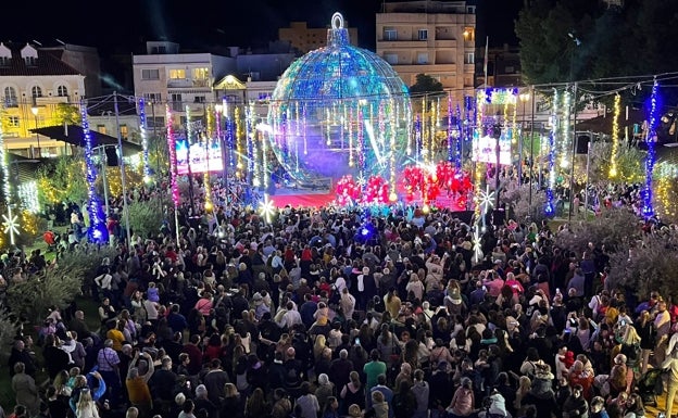 Fuengirola, la primera en dar la bienvenida a la Navidad