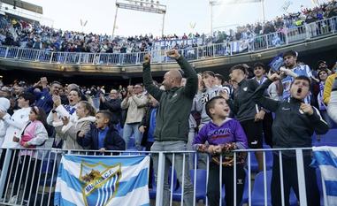 Aficionados del Málaga/MARIANO POZO
