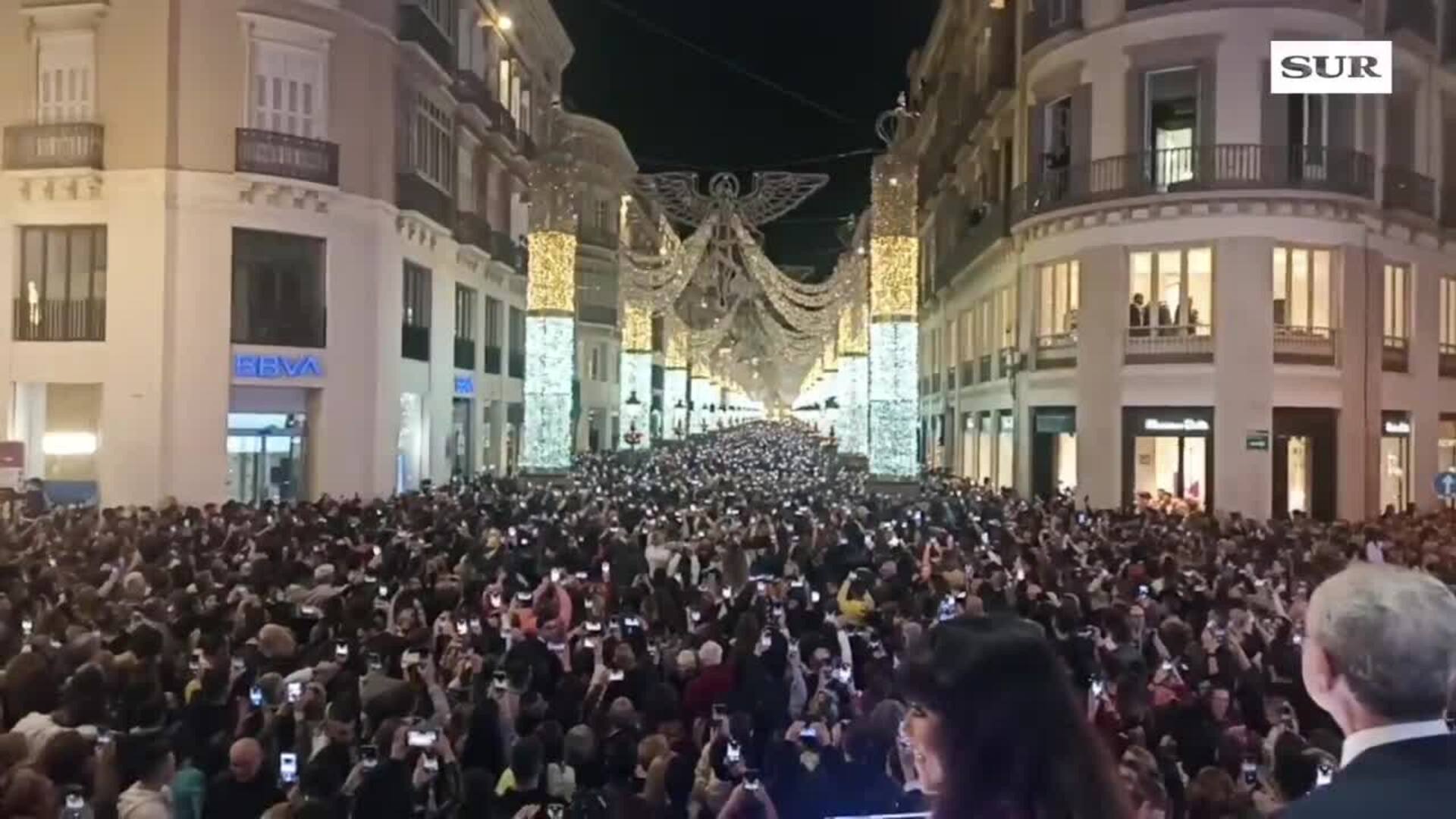 Málaga enciende sus Navidad en la calle Larios