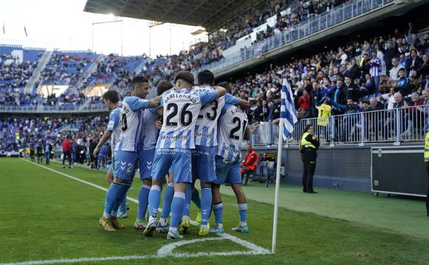 Jornada productiva para el Málaga, que recorta distancias con casi todos sus rivales directos